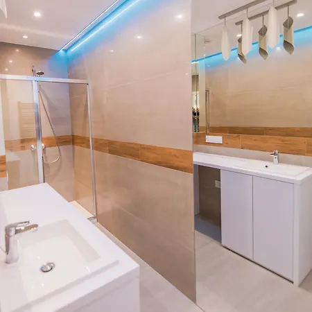 Apartament Bako